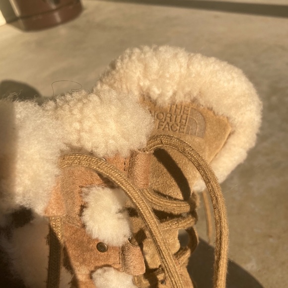 North Face winter boots - Picture 6 of 9
